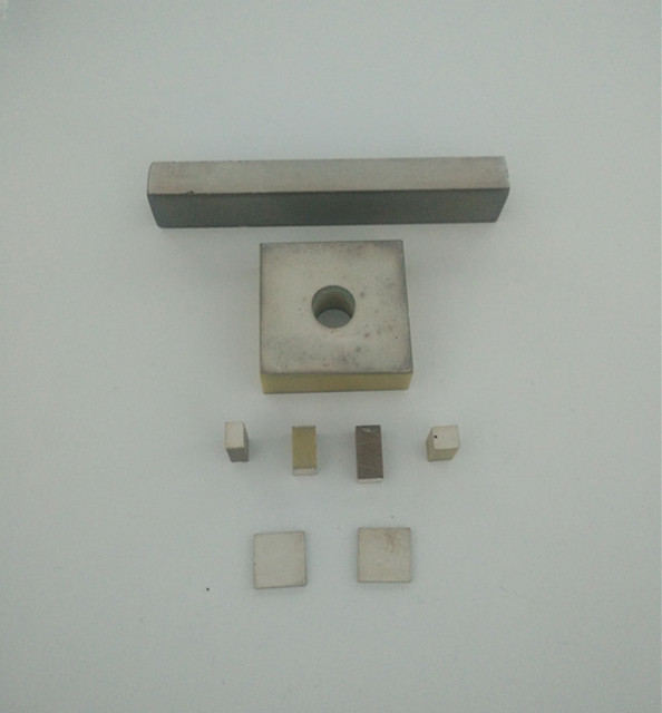 Componentes cerámicos piezoeléctricos rectangulares