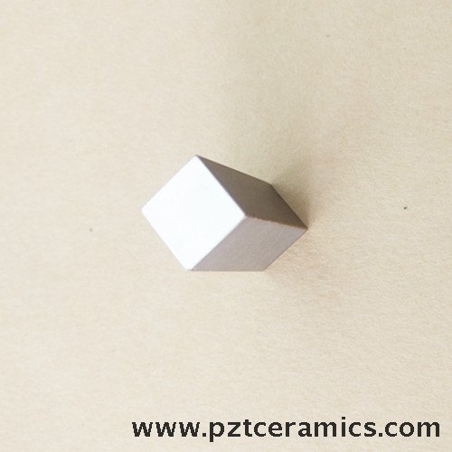 Rectángulo y bloque de cerámica piezoeléctricos